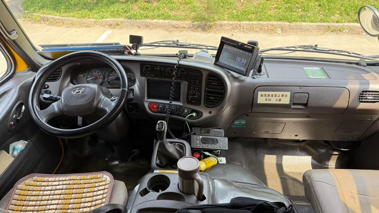 Hyundai 23-Seater Commercial Tour Minibus (Putuo Mountain Tourist Edition)