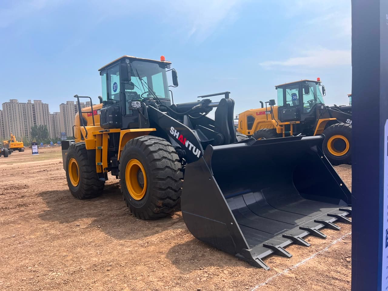 SHANTUI SD60-C5 AI Intelligent Heavy Mining Crawler Bulldozer