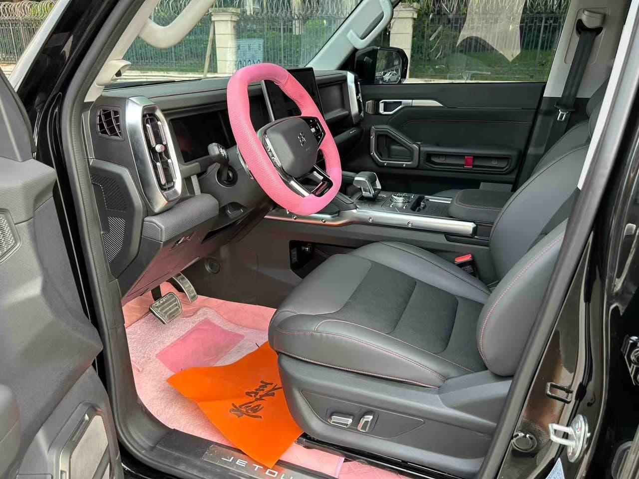 Jetour Shanhai T2 (Traveller) AWD Hybrid Off-Road SUV (Black Sport Edition)