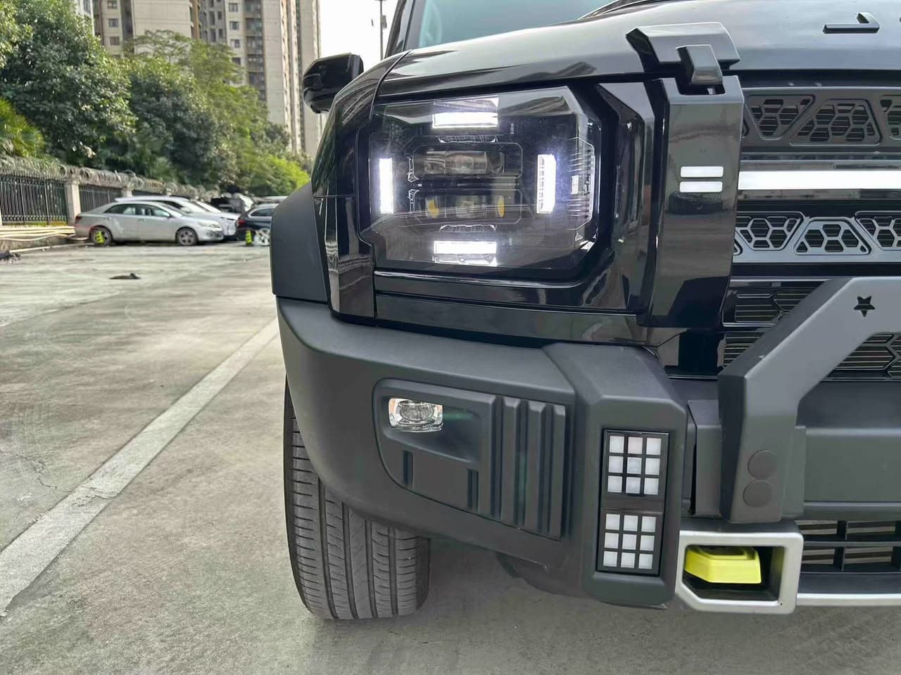 Jetour Shanhai T2 (Traveller) AWD Hybrid Off-Road SUV (Black Sport Edition)