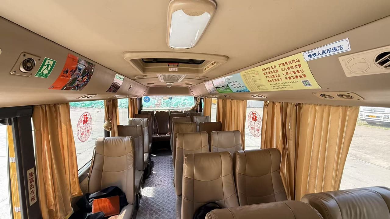 Hyundai 23-Seater Commercial Tour Minibus (Putuo Mountain Tourist Edition)
